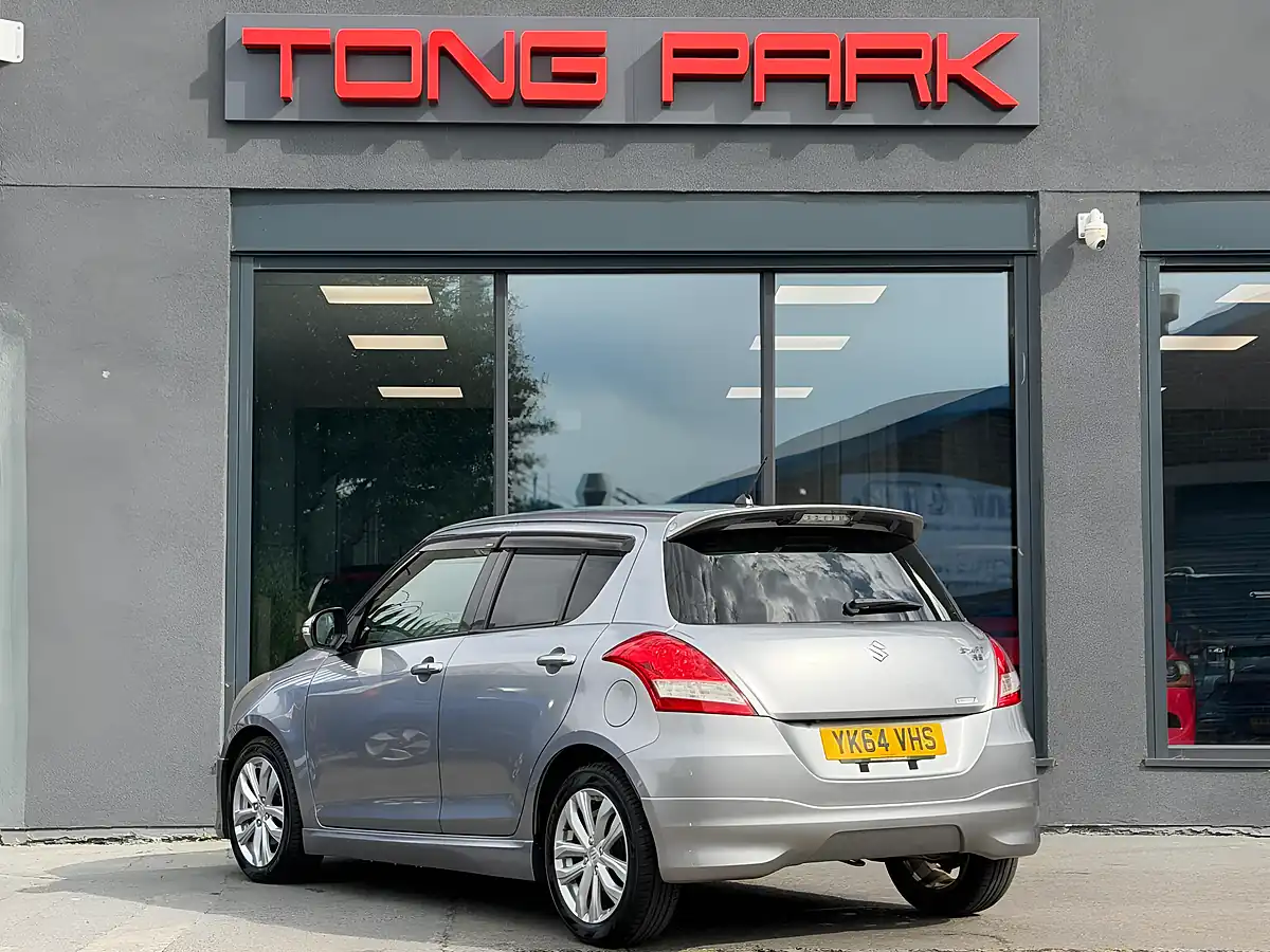 Used 2015 Suzuki Swift SZ4 Silver - Interior and Exterior details 4