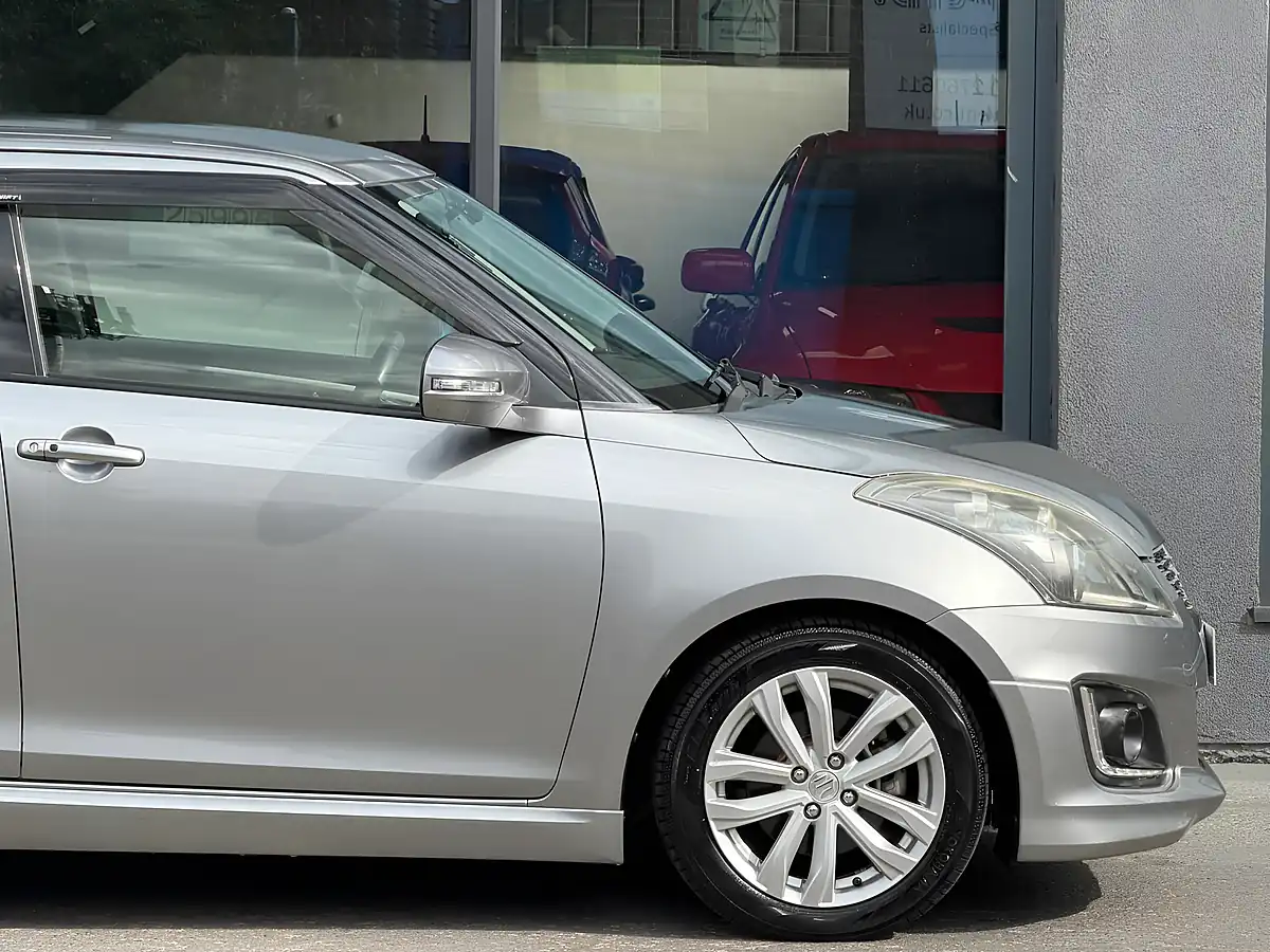 Used 2015 Suzuki Swift SZ4 Silver - Interior and Exterior details 8