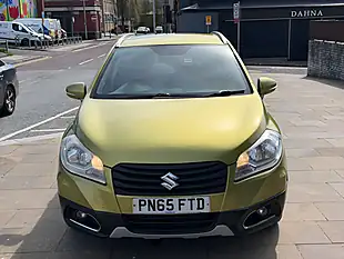Used 2015 Suzuki SX4 S-Cross Sz-T Green - Interior and Exterior details 2