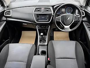Used 2015 Suzuki SX4 S-Cross Sz-T Silver - Interior and Exterior details 13