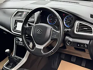 Used 2015 Suzuki SX4 S-Cross Sz-T Silver - Interior and Exterior details 14