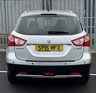Used 2015 Suzuki SX4 S-Cross Sz-T Silver - Interior and Exterior details 6