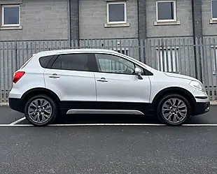 Used 2015 Suzuki SX4 S-Cross Sz-T Silver - Interior and Exterior details 7