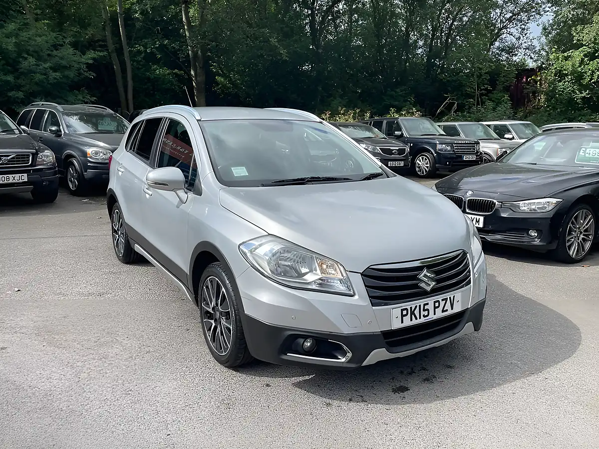 Used 2015 Suzuki Sx4 S-Cross Sz-T Silver - Interior and Exterior details 19