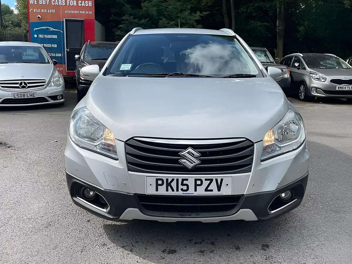 Used 2015 Suzuki Sx4 S-Cross Sz-T Silver - Interior and Exterior details 6