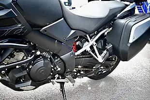 Used 2015 Suzuki V-Strom 1000 Adventure Black - Interior and Exterior details 15