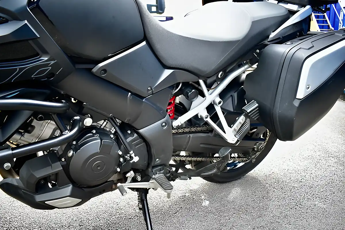 Used 2015 Suzuki V-Strom 1000 Adventure Black - Interior and Exterior details 15