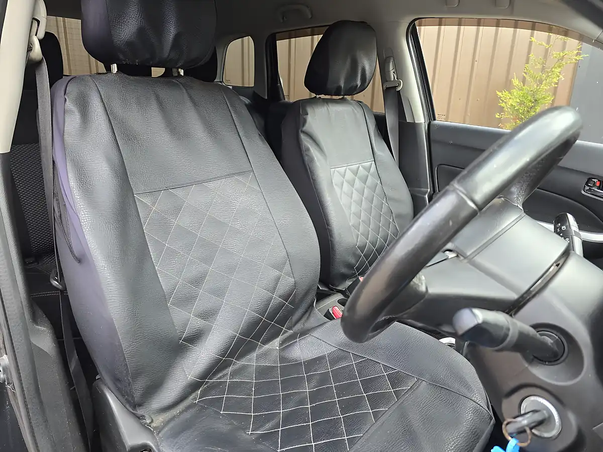 Used 2015 Suzuki Vitara Sz-T Black - Interior and Exterior details 6