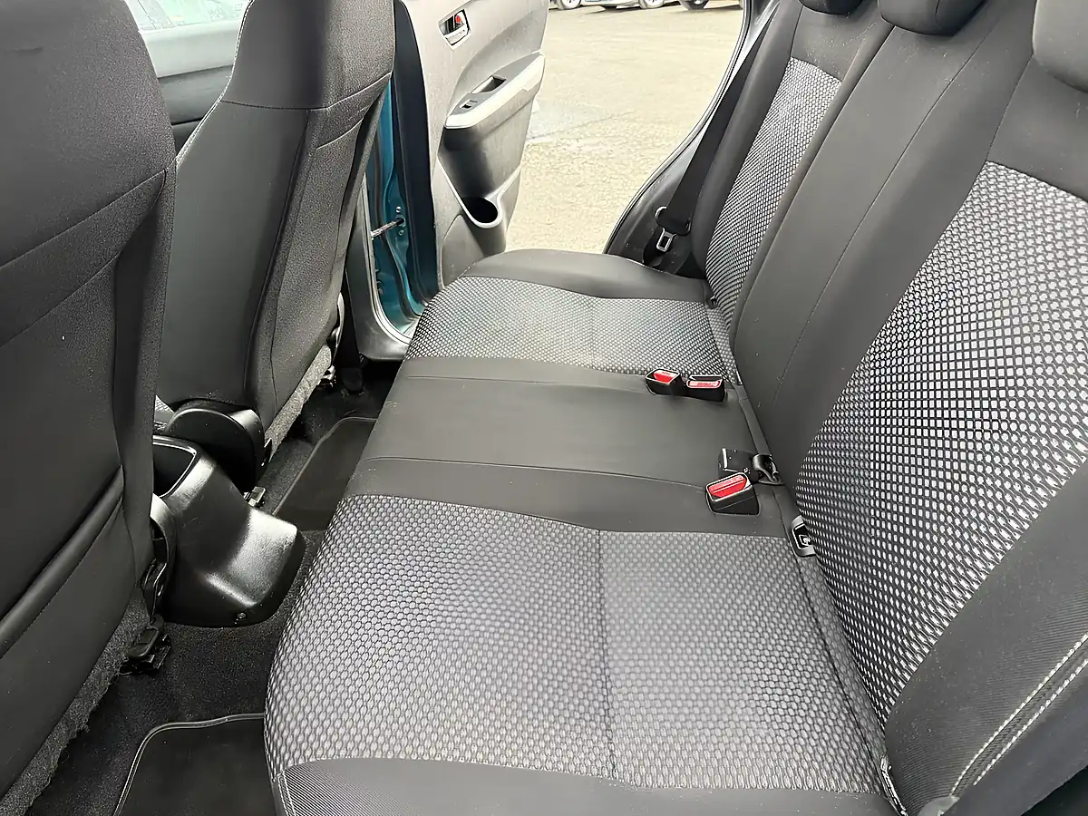Used 2015 Suzuki Vitara Sz-T Blue - Interior and Exterior details 13