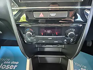 Used 2015 Suzuki Vitara Sz-T Blue - Interior and Exterior details 19