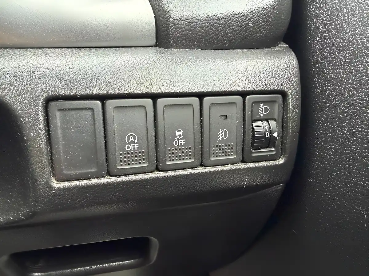 Used 2015 Suzuki Vitara Sz-T Blue - Interior and Exterior details 12