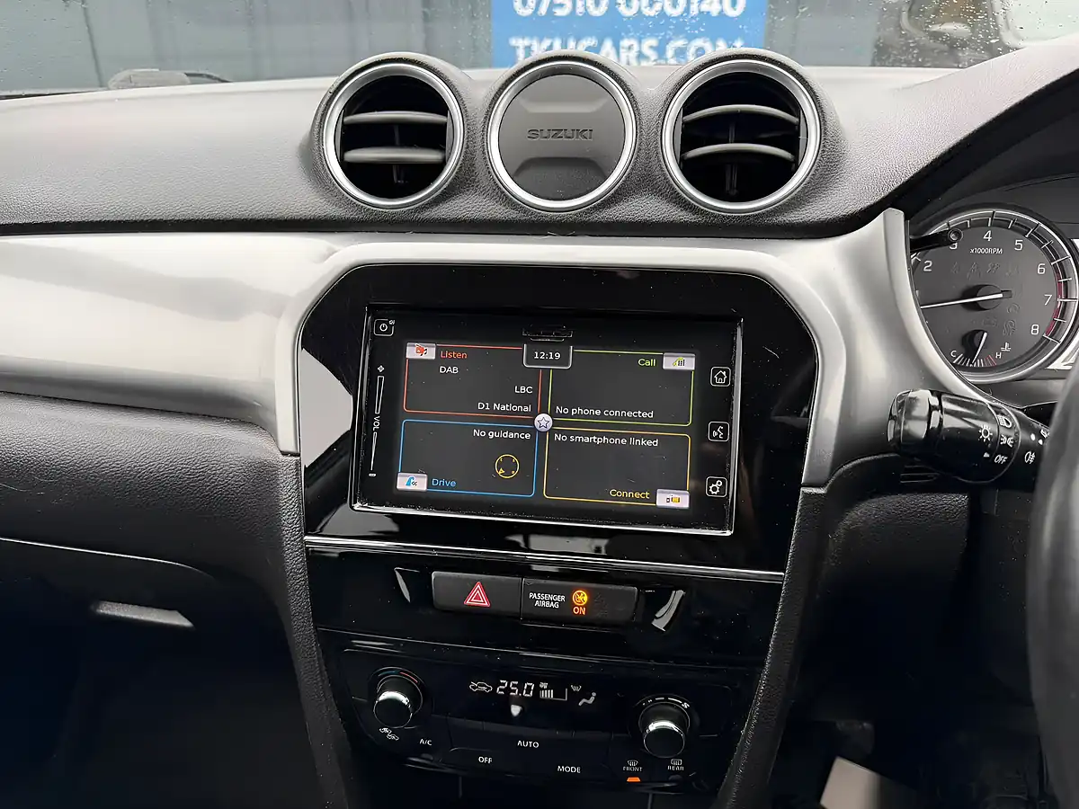 Used 2015 Suzuki Vitara Sz-T Blue - Interior and Exterior details 16