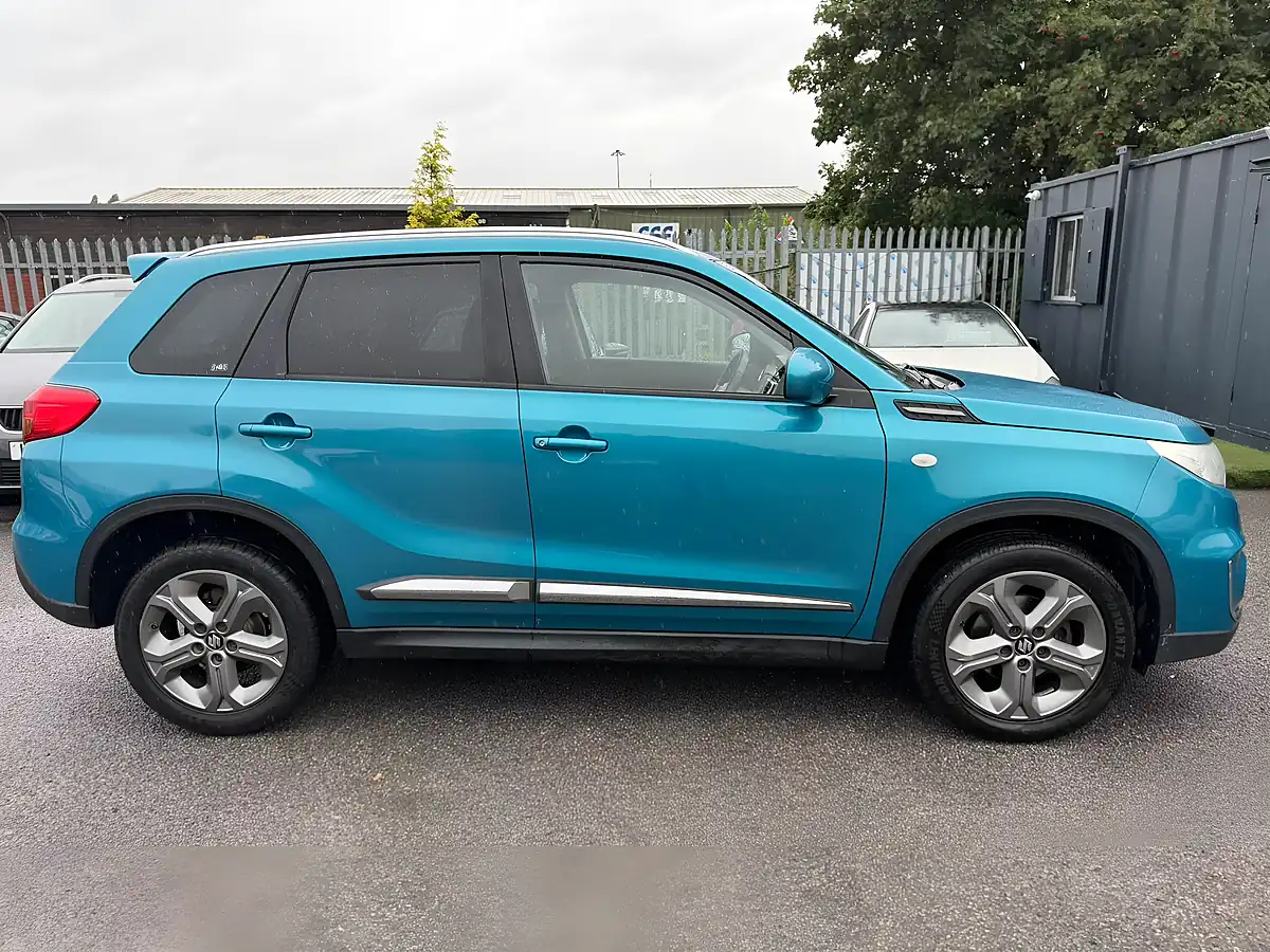 Used 2015 Suzuki Vitara Sz-T Blue - Interior and Exterior details 8
