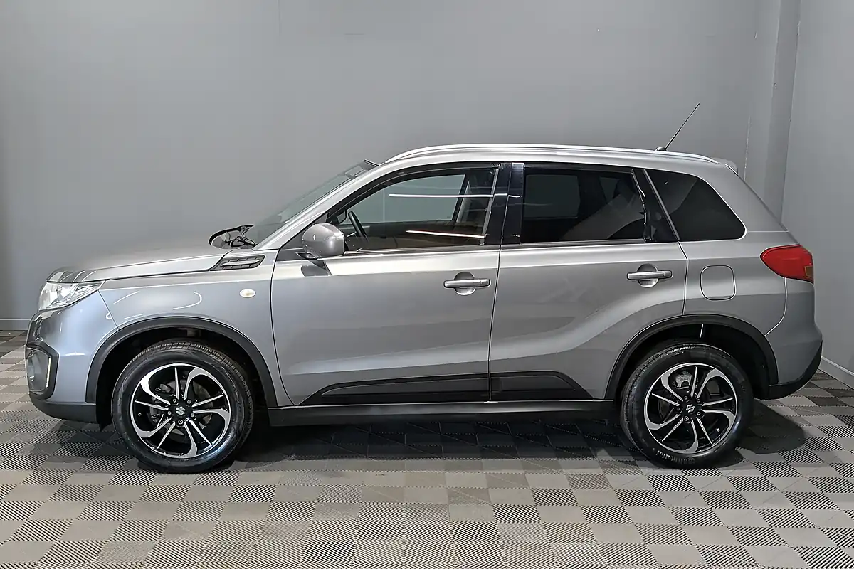 Used 2015 Suzuki Vitara Sz-T Grey - Interior and Exterior details 3