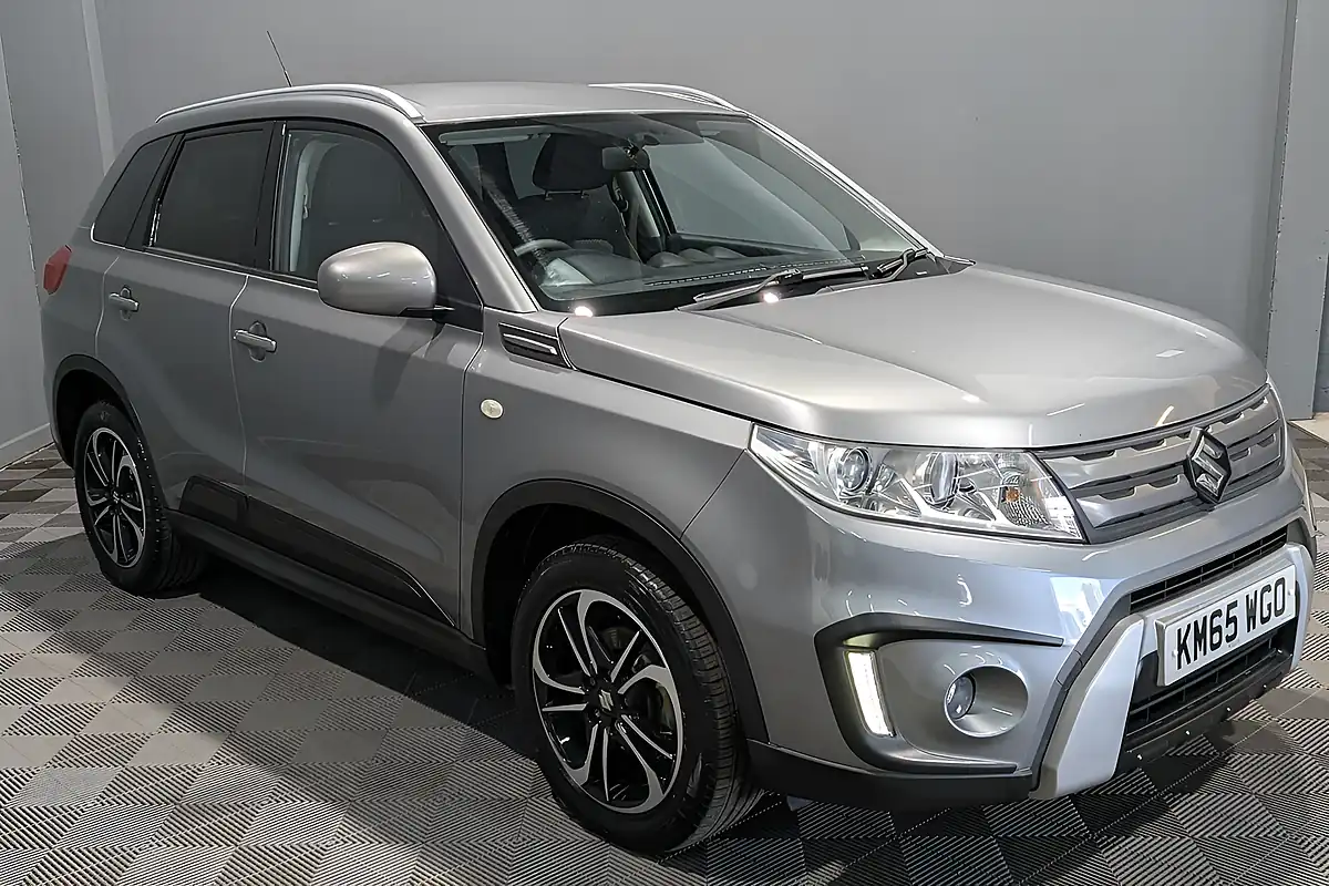 Used 2015 Suzuki Vitara Sz-T Grey - Interior and Exterior details 6