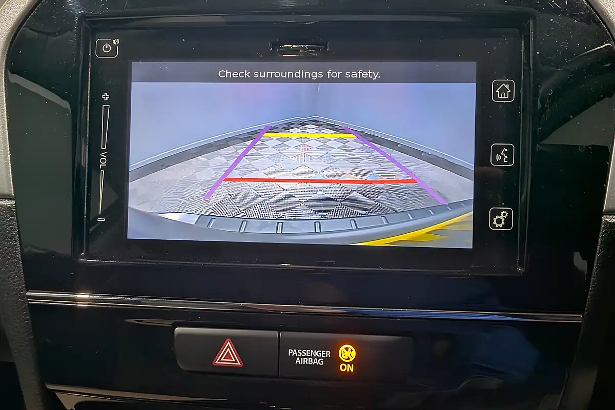 Used 2015 Suzuki Vitara Sz-T Grey - Interior and Exterior details 7
