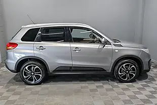 Used 2015 Suzuki Vitara Sz-T Grey - Interior and Exterior details 8
