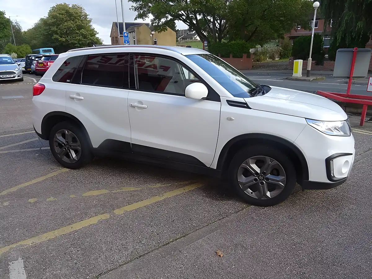 Used 2015 Suzuki Vitara Sz-T White - Interior and Exterior details 19