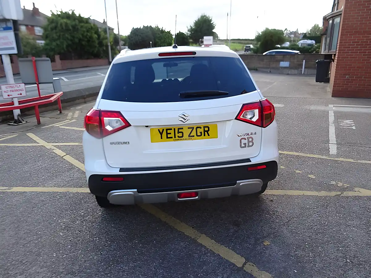 Used 2015 Suzuki Vitara Sz-T White - Interior and Exterior details 4