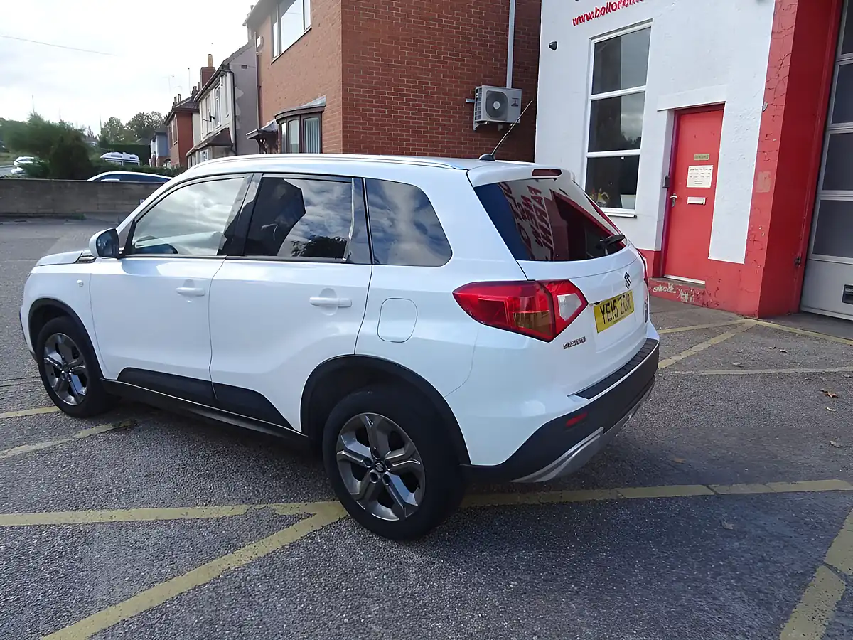 Used 2015 Suzuki Vitara Sz-T White - Interior and Exterior details 6