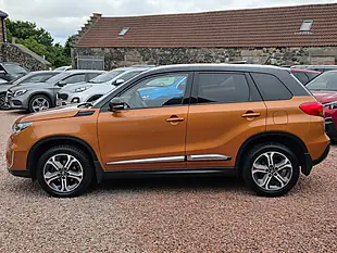 Used 2015 Suzuki Vitara SZ5 Horizon Orange Metallic - Interior and Exterior details 14