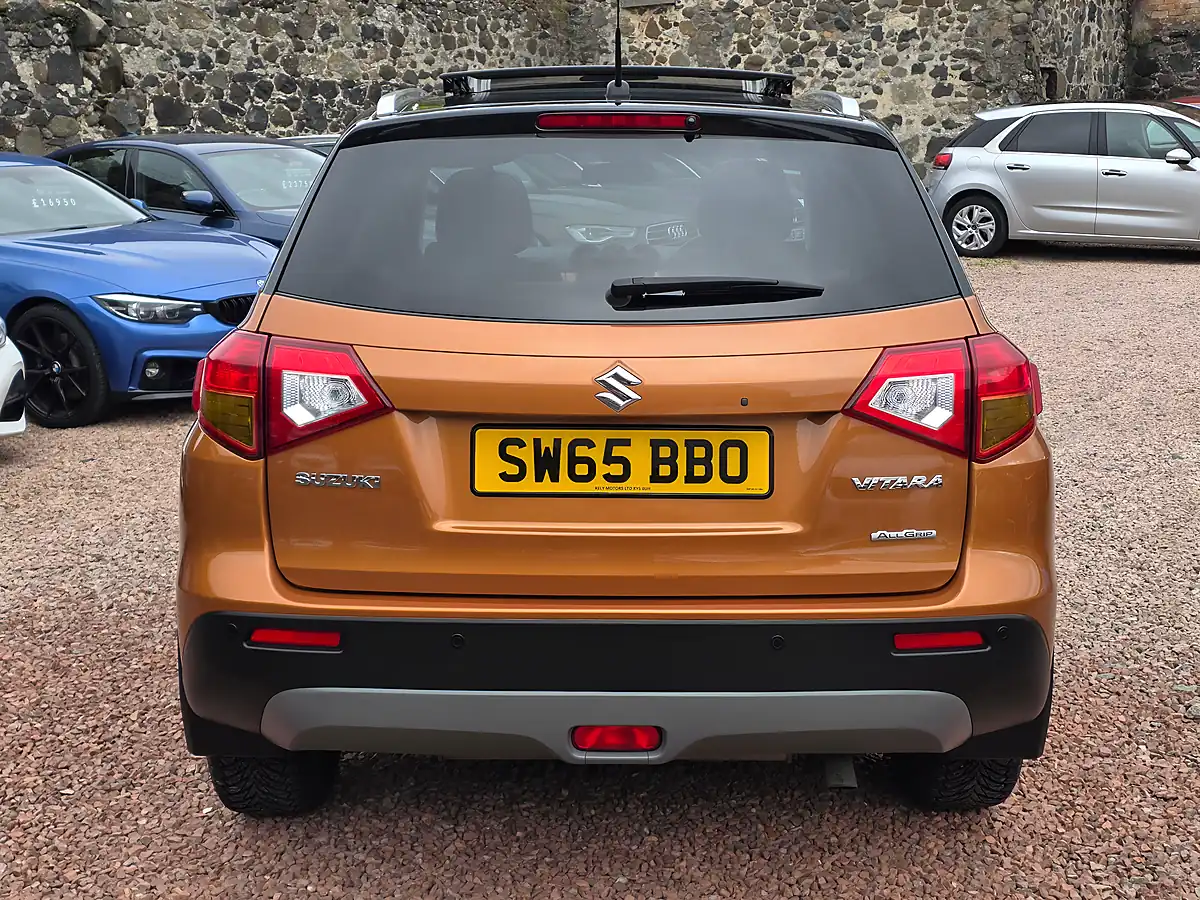 Used 2015 Suzuki Vitara SZ5 Horizon Orange Metallic - Interior and Exterior details 17