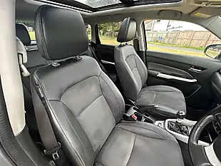 Used 2015 Suzuki Vitara SZ5 Rugged Allgrip Grey - Interior and Exterior details 17