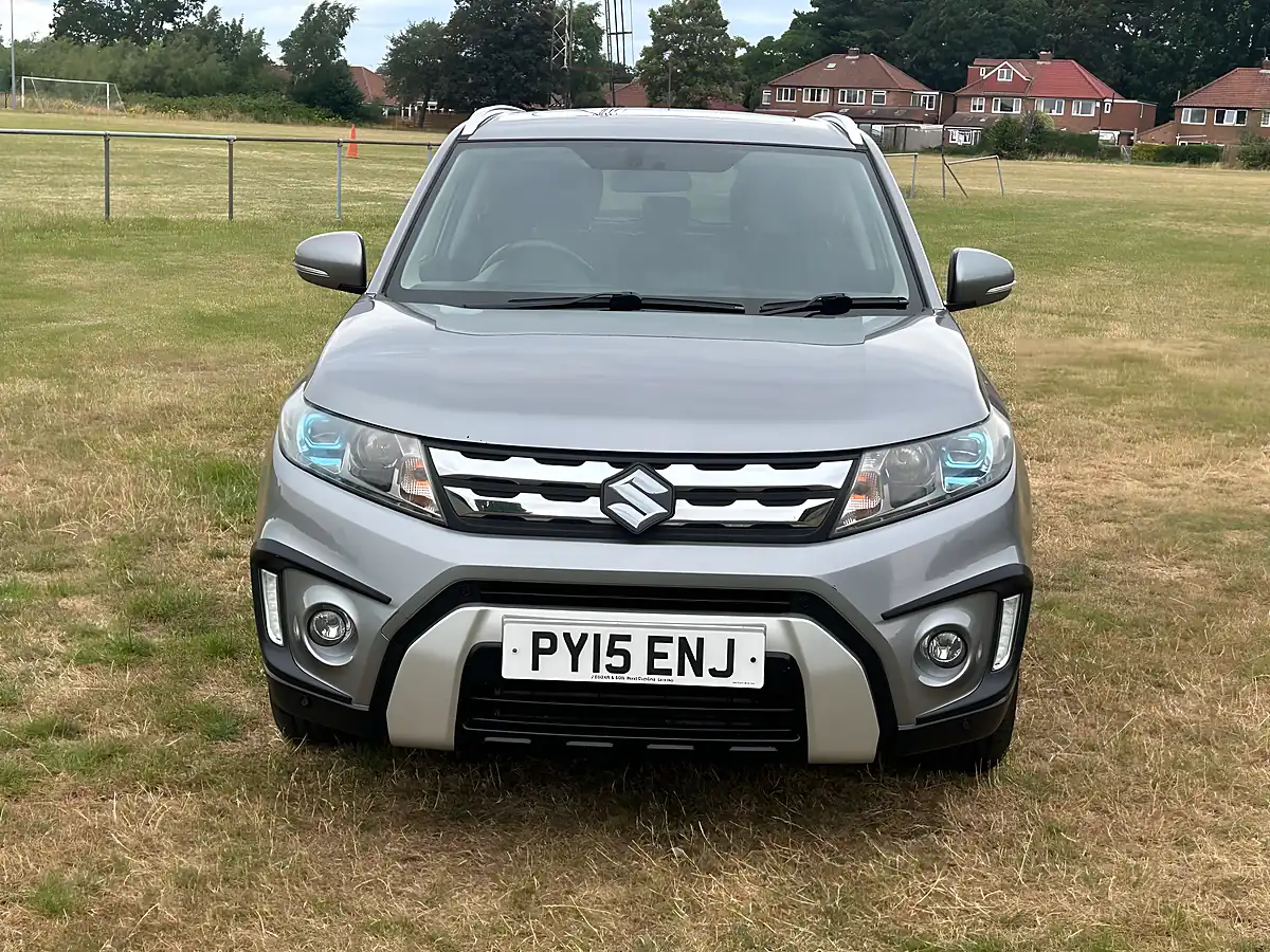 Used 2015 Suzuki Vitara SZ5 Rugged Allgrip Grey - Interior and Exterior details 2