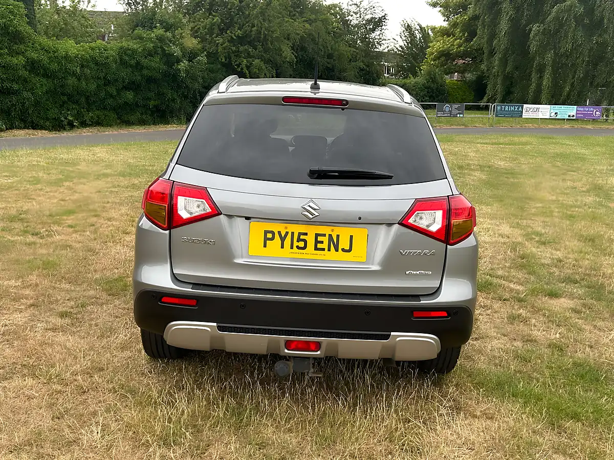 Used 2015 Suzuki Vitara SZ5 Rugged Allgrip Grey - Interior and Exterior details 6