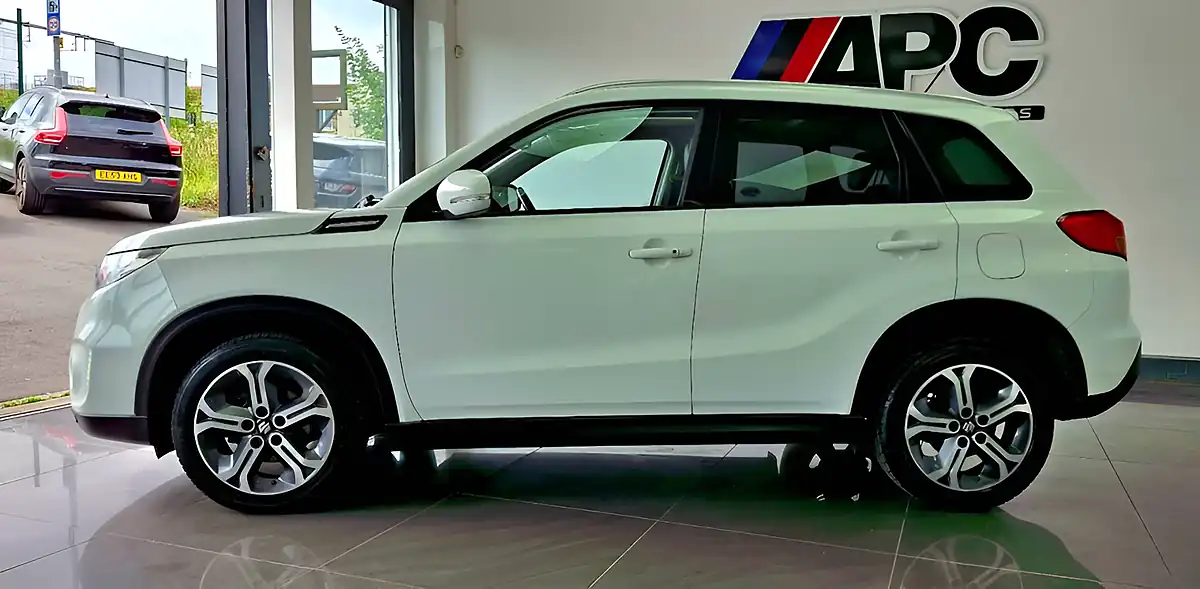 Used 2015 Suzuki Vitara SZ5 White - Interior and Exterior details 2