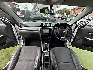 Used 2015 Suzuki Vitara SZ5 White - Interior and Exterior details 16