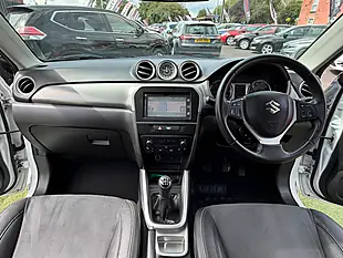 Used 2015 Suzuki Vitara SZ5 White - Interior and Exterior details 2