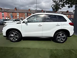 Used 2015 Suzuki Vitara SZ5 White - Interior and Exterior details 8