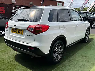 Used 2015 Suzuki Vitara SZ5 White - Interior and Exterior details 9