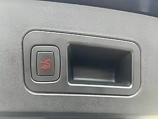Used 2015 Tesla Model S Dual Motor Blue - Interior and Exterior details 14
