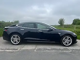 Used 2015 Tesla Model S Dual Motor Blue - Interior and Exterior details 2