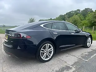 Used 2015 Tesla Model S Dual Motor Blue - Interior and Exterior details 3