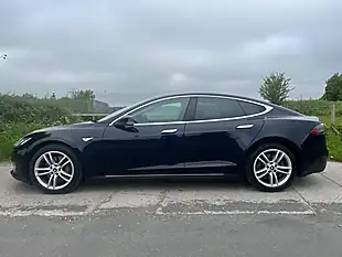 Used 2015 Tesla Model S Dual Motor Blue - Interior and Exterior details 5
