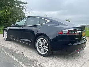 Used 2015 Tesla Model S Dual Motor Blue - Interior and Exterior details 6