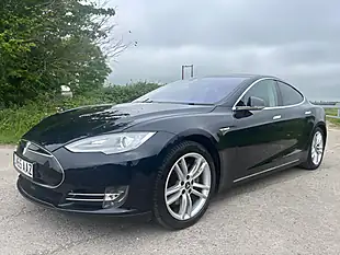 Used 2015 Tesla Model S Dual Motor Blue - Interior and Exterior details 8