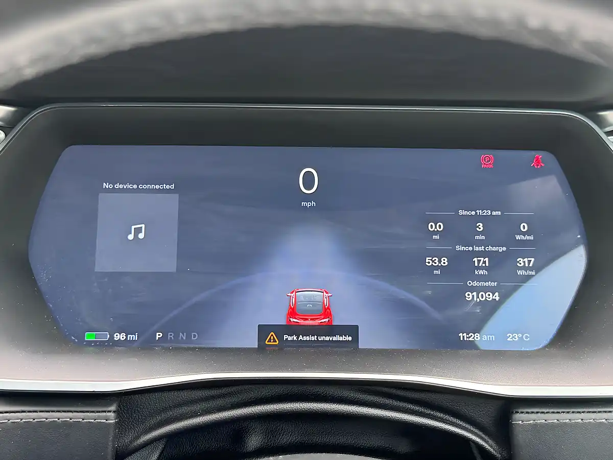 Used 2015 Tesla Model S Red - Interior and Exterior details 13
