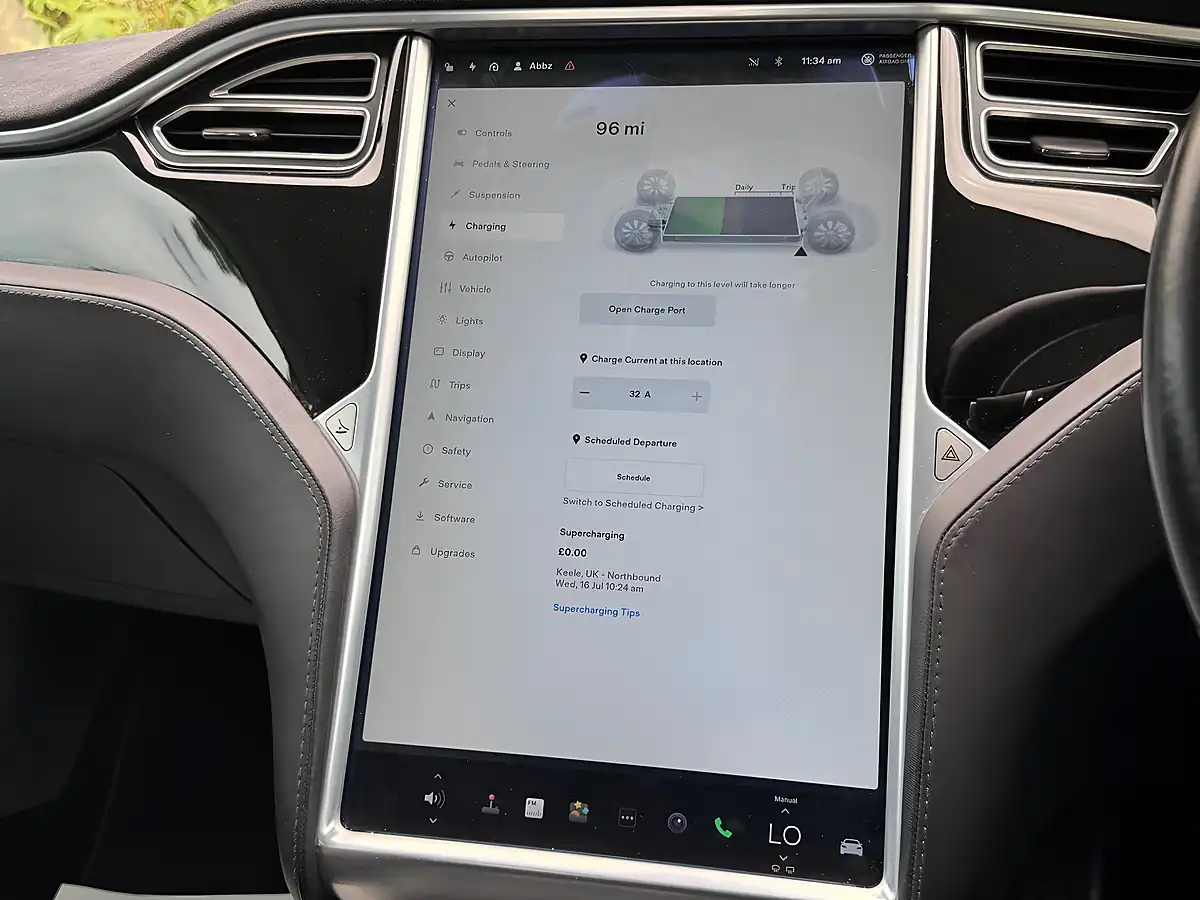 Used 2015 Tesla Model S Red - Interior and Exterior details 15
