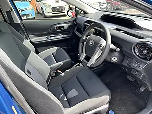 Used 2015 Toyota Aqua Blue - Interior and Exterior details 5