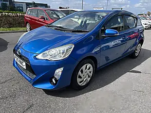 Used 2015 Toyota Aqua Blue - Interior and Exterior details 6
