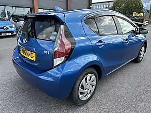Used 2015 Toyota Aqua Blue - Interior and Exterior details 8