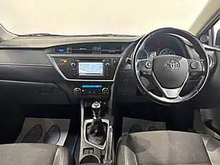 Used 2015 Toyota Auris Excel Grey - Interior and Exterior details 16