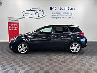 Used 2015 Toyota Auris Excel Grey - Interior and Exterior details 2