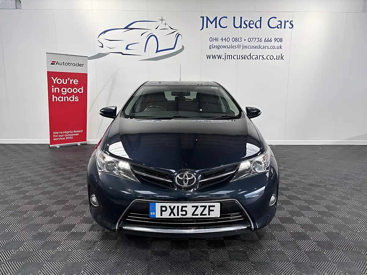 Used 2015 Toyota Auris Excel Grey - Interior and Exterior details 3