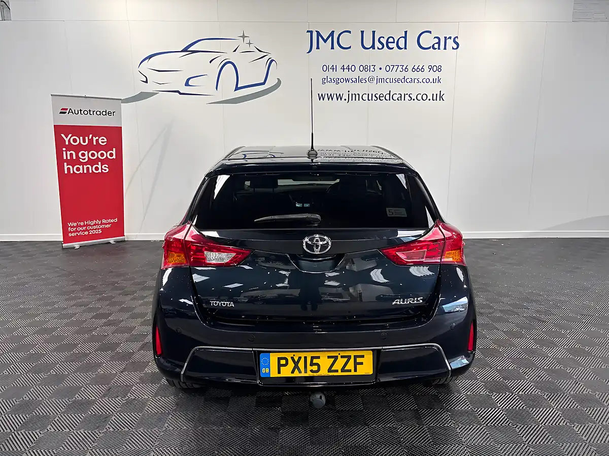 Used 2015 Toyota Auris Excel Grey - Interior and Exterior details 5