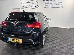 Used 2015 Toyota Auris Excel Grey - Interior and Exterior details 9